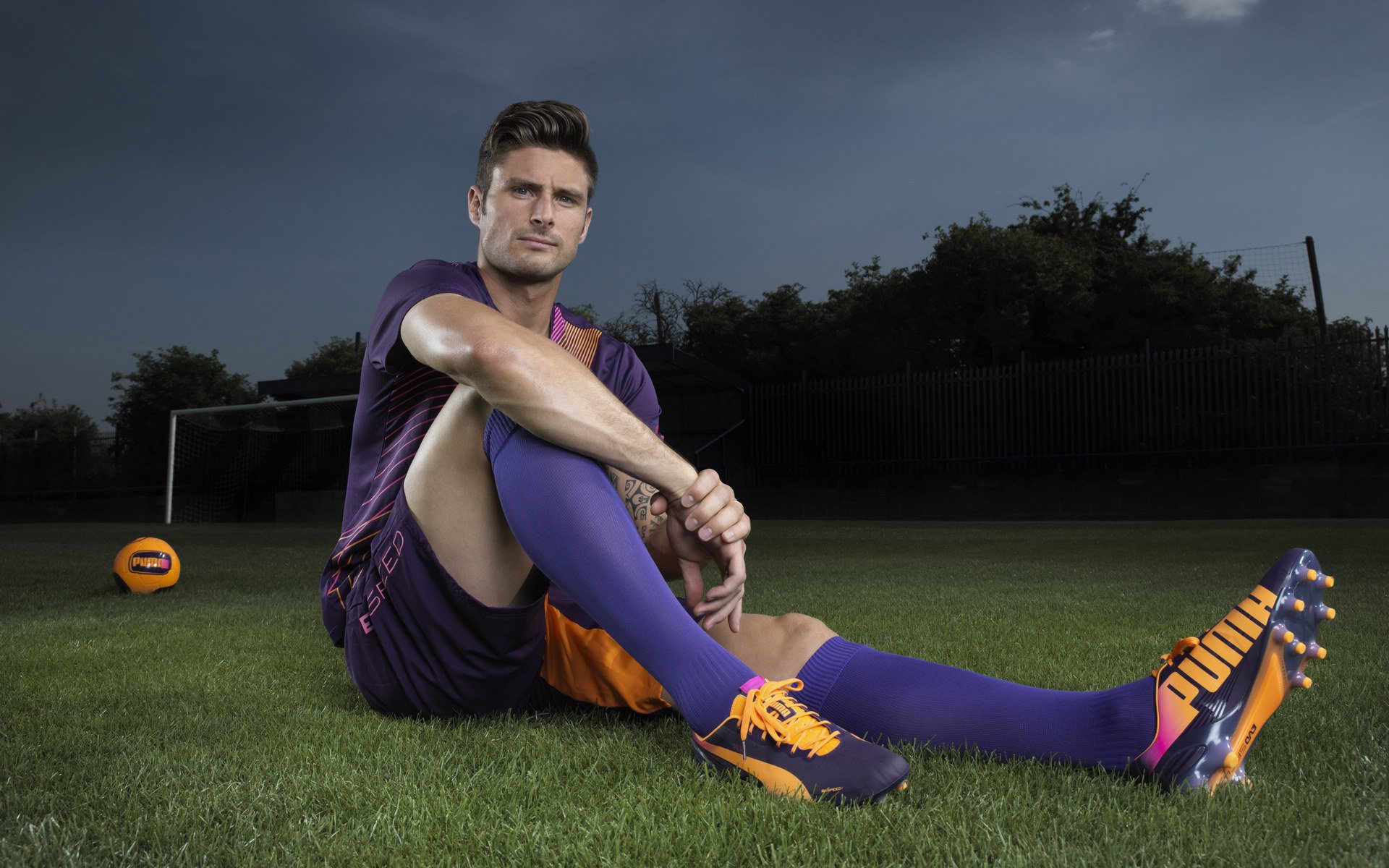 总决赛之夜,哈登存在感拉满,从隐身到无处不在的蜕变