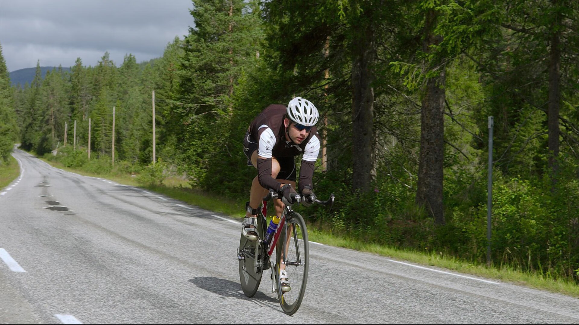 南美风暴席卷伊蒂哈德,乌拉圭式铁血防守绞杀曼城,奥纳纳一球封神成关键先生