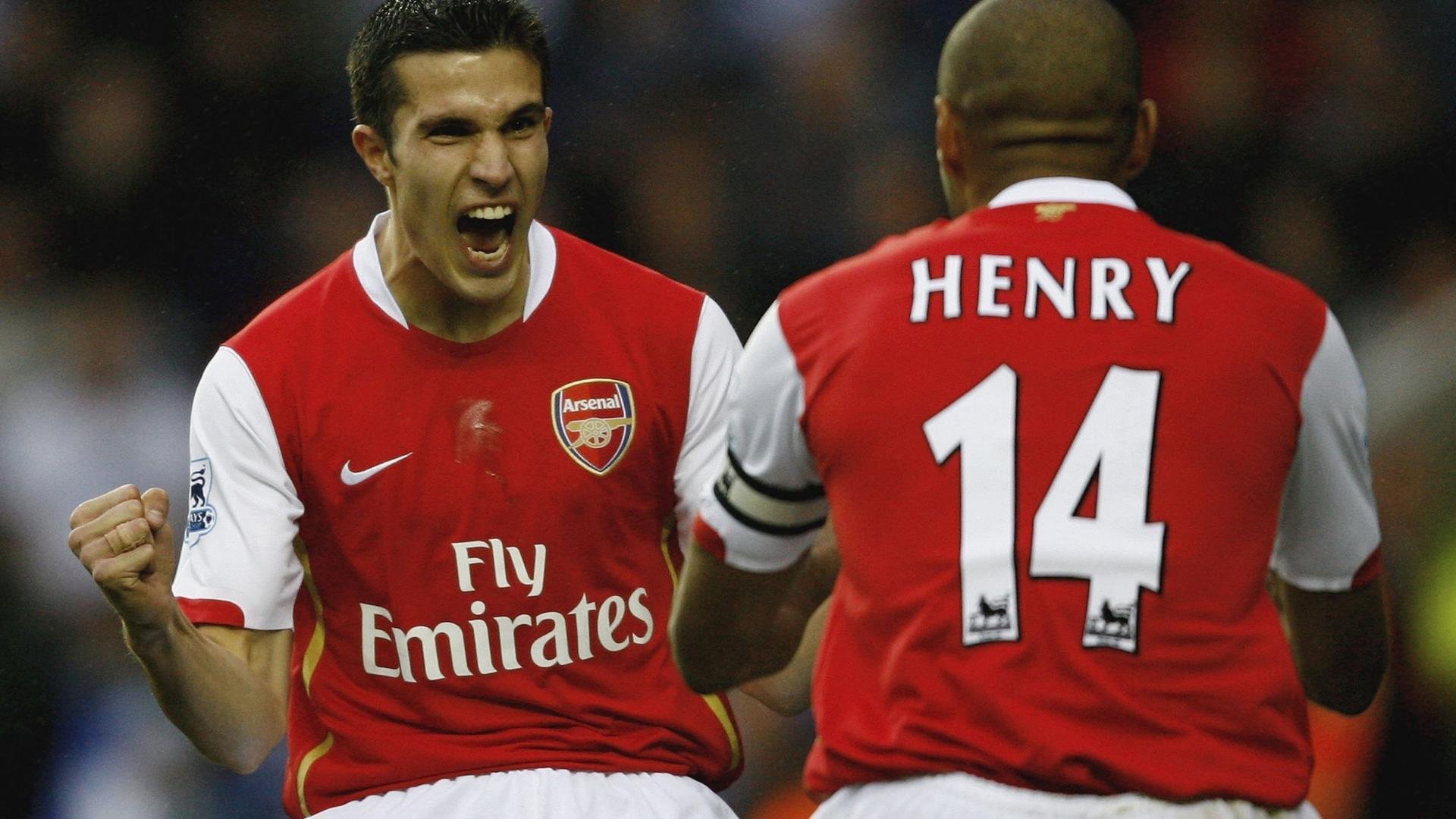 东亚德比见证历史性逆转，日本队力克韩国队，波尔高光表现成胜负手